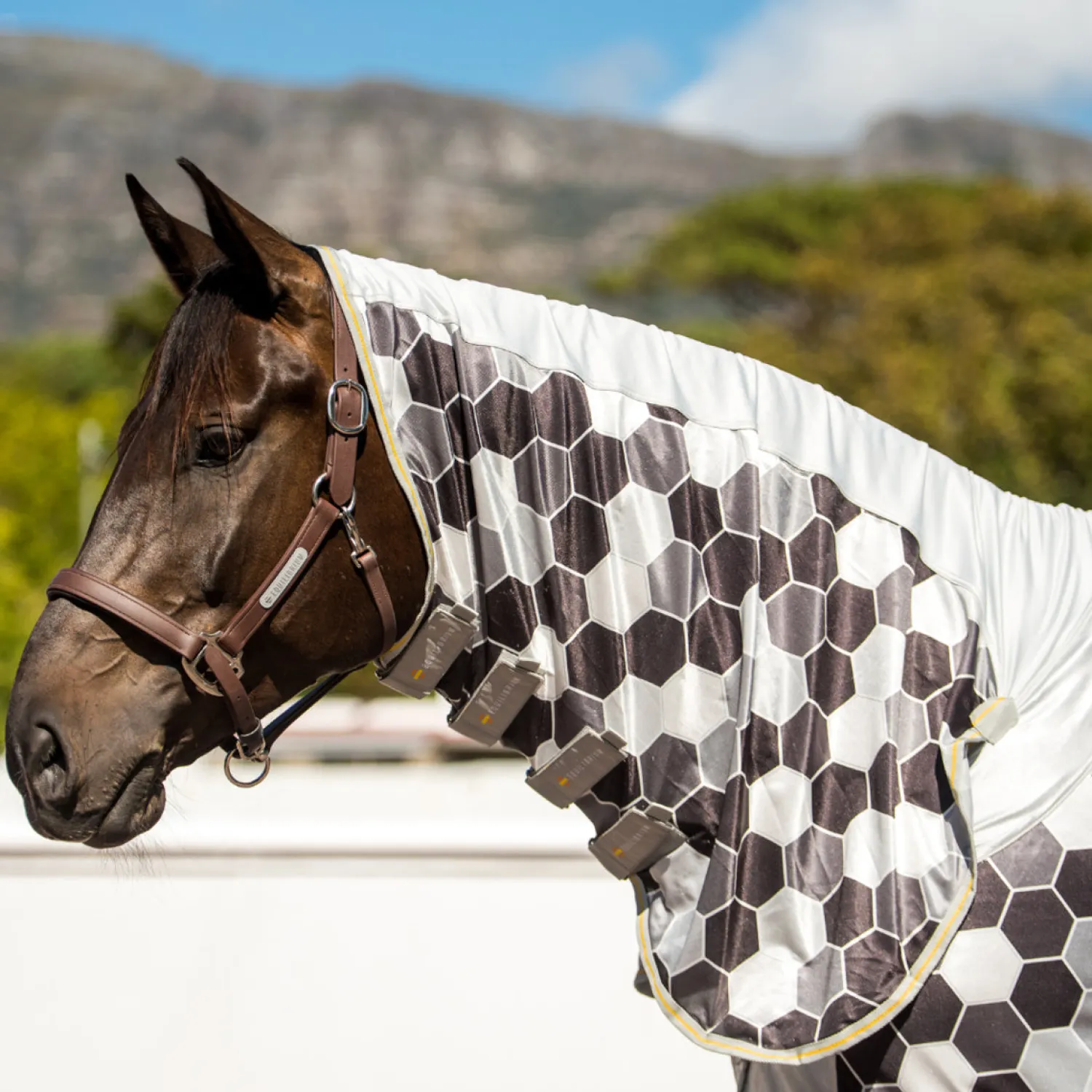 WORLD EQUSTRN BRNDS Equilibrium Field Relief Fly Sheet White/Black/Grey