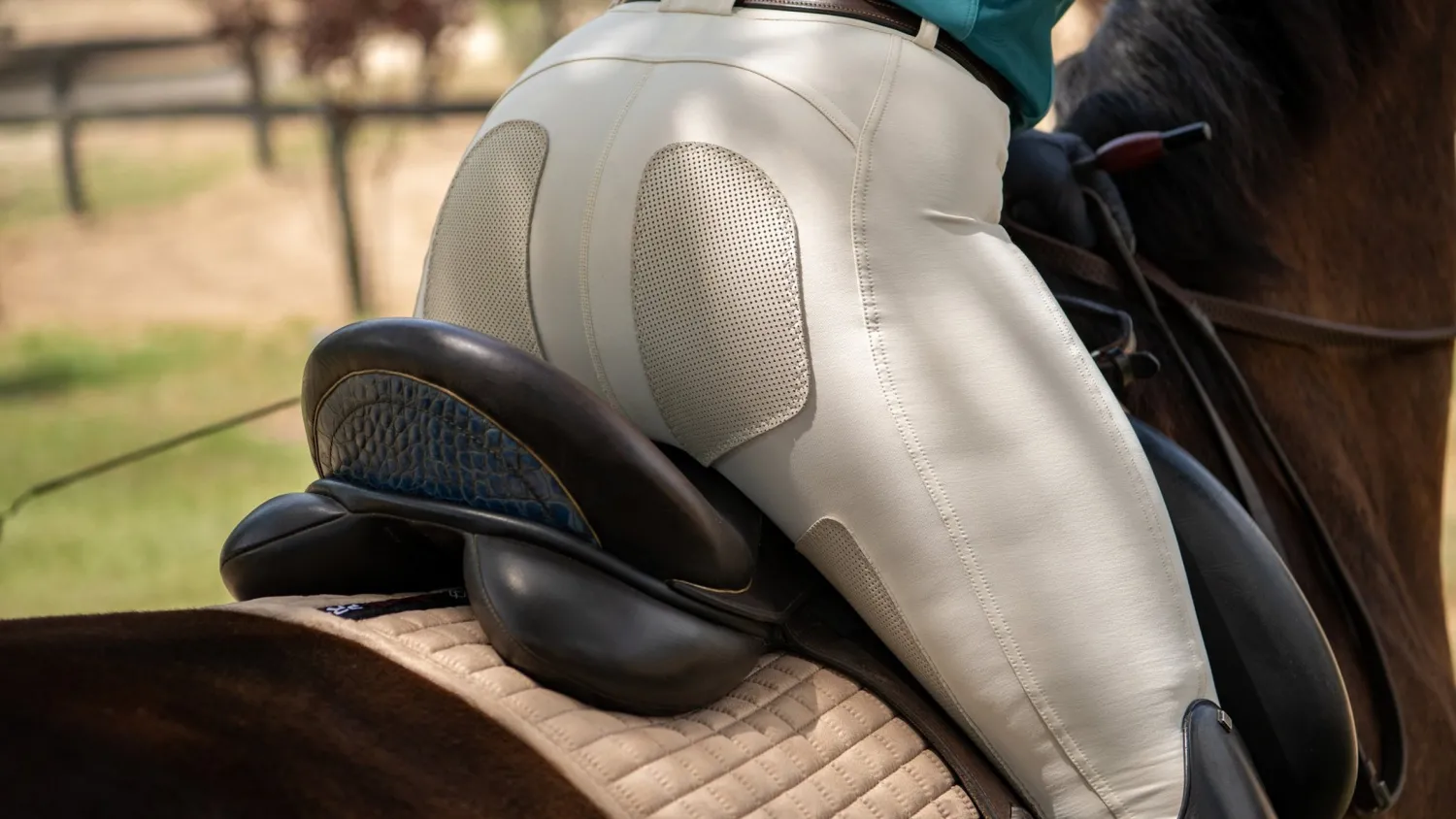 FITS RIDING FITS® Ladies’ PerforMAX™ Zip-Front Full-Seat Breech Clearance