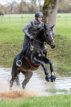 HORSE HEALTH TRADE LeMieux® Ballistic Overreach Boots Black Best
