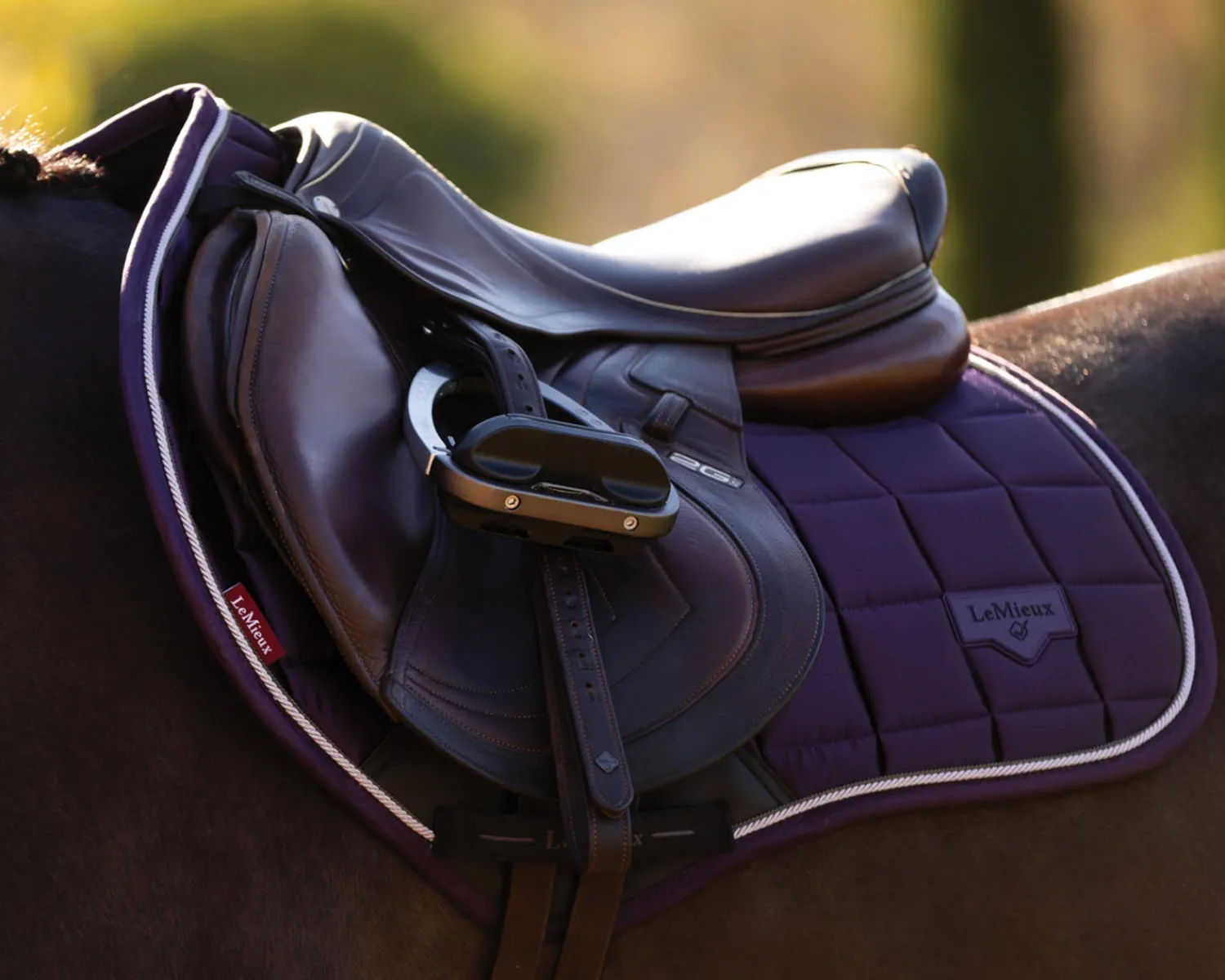 HORSE HEALTH TRADE LeMieux® Loire Classic Close Contact Saddle Pad Sale