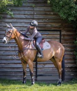 HORSE HEALTH TRADE LeMieux® Loire Satin Classic Close Contact Square Hot