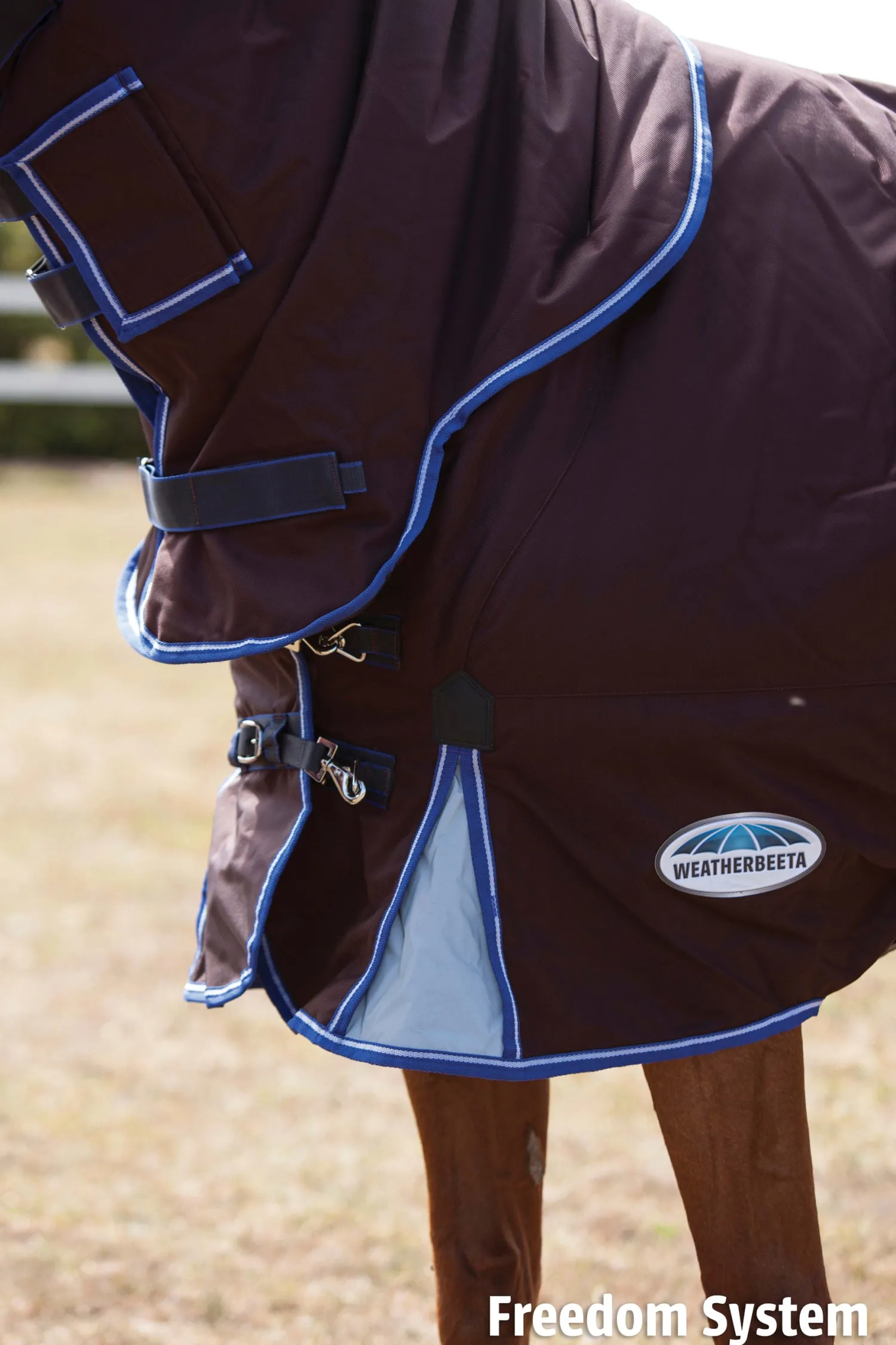 WEATHERBEETA ® ComFiTec™ Ultra Cozi II Detach-A-Neck Medium-Weight Turnout Blanket Charcoal/Blue/White Sale